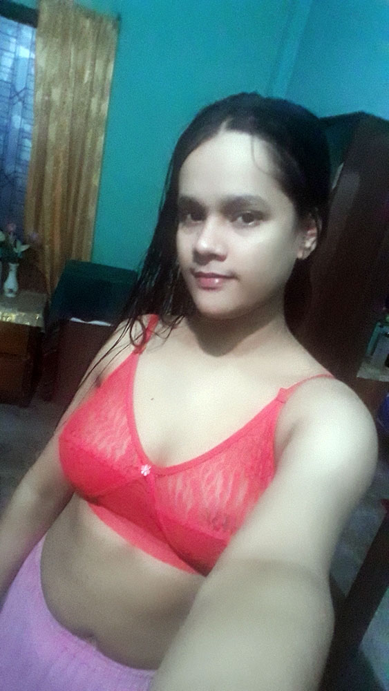 Indian Beautiful Sexy Bhabhi Nude Photos Femalemms