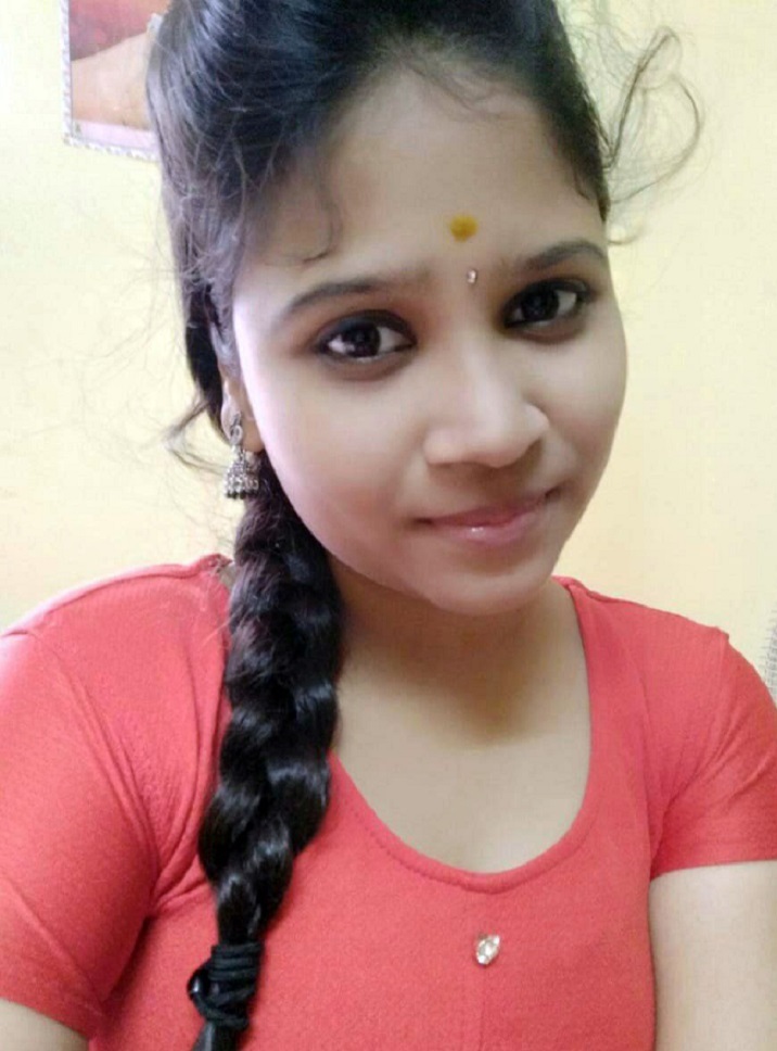 Indian Sexy Tamil Beautiful GF Selfie Pics Femalemms