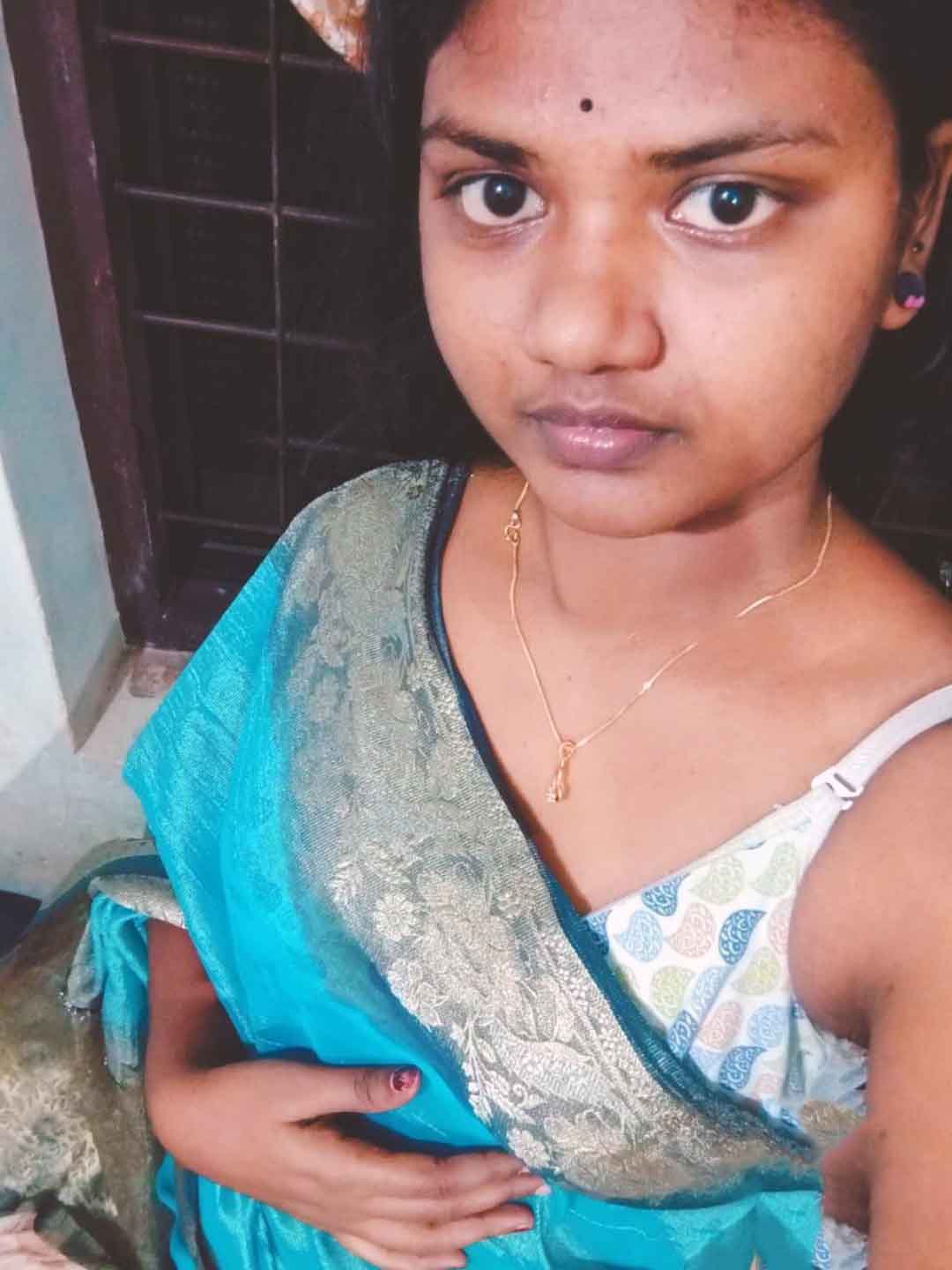 Tamil Innocent Looking Sexy Girl Nude Selfie Femalemms