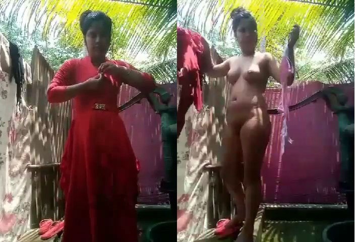 Desi Girl Recording Her Nude Bathing For Lover Femalemms