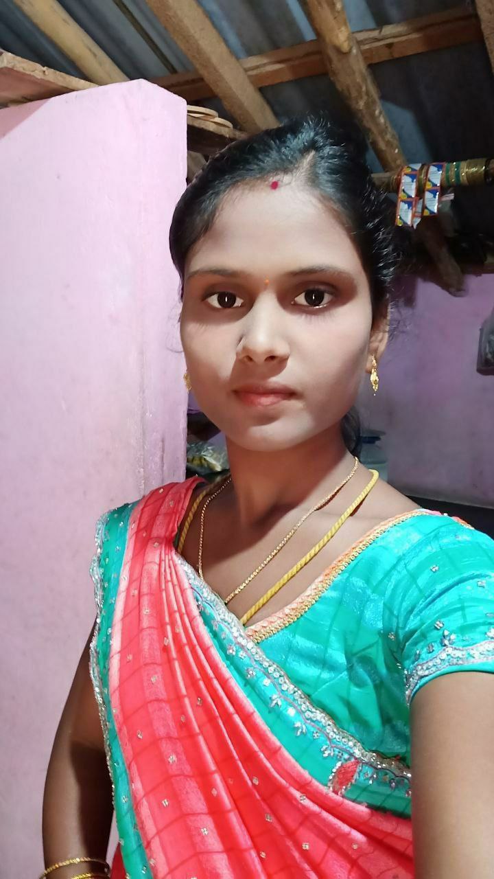 Tamil Newly Married Girl Nude Selfie Pics image