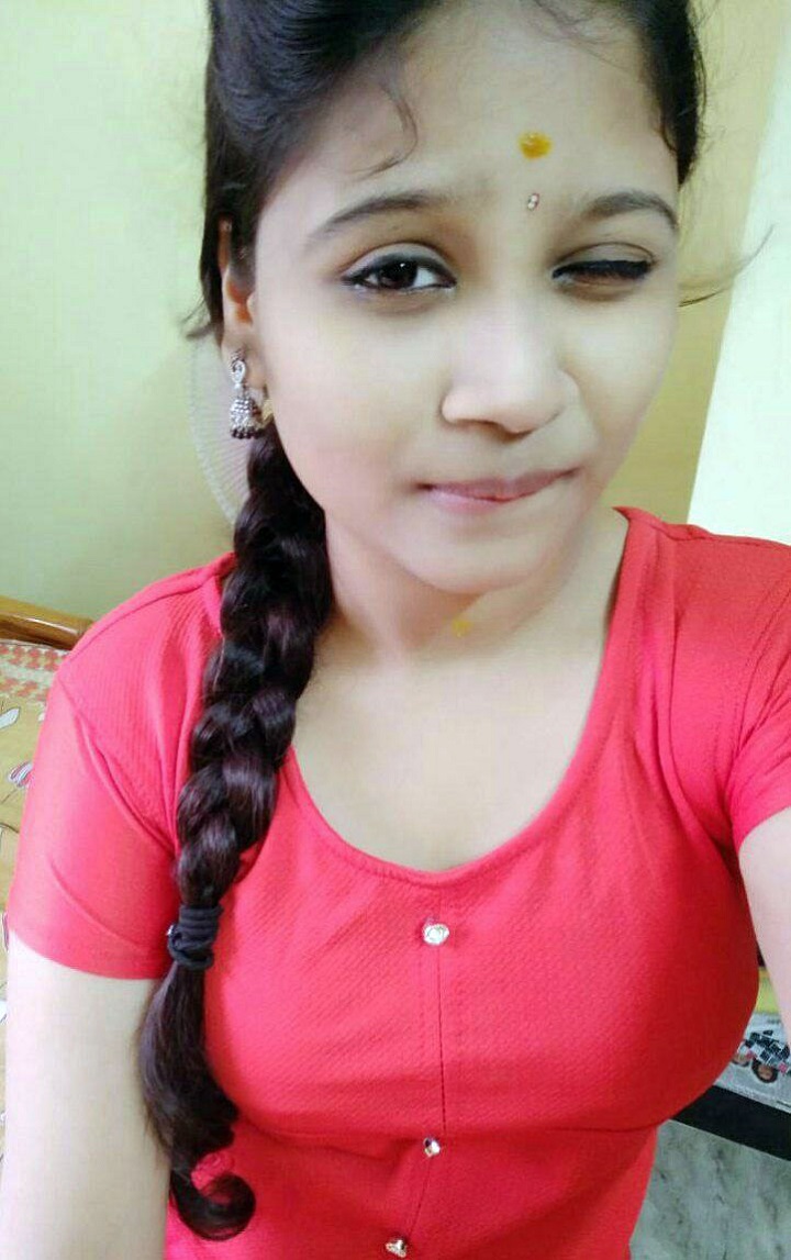 Indian Sexy Tamil Beautiful Gf Selfie Pics Femalemms 8887