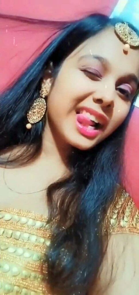 Indian Saggy Tits Horny Girl Big Tits Selfie Clips Femalemms 